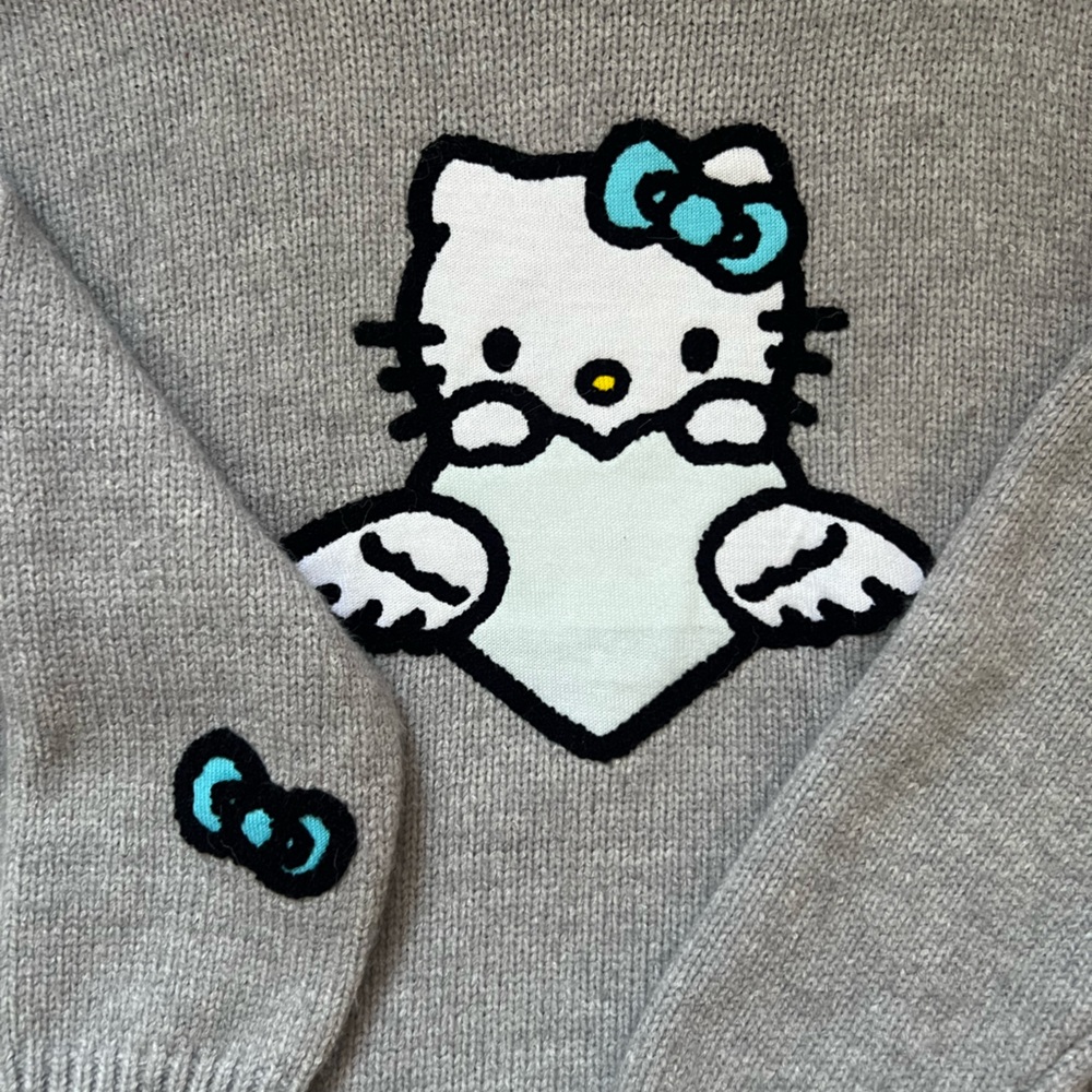 Grey hello kitty angel sweater